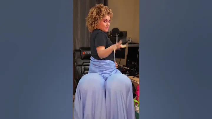 ELLA ES TODA NATURAL  suscribete al canal  #shorts