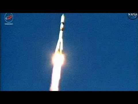 Грузовой корабль "Прогресс" начал бесконтрольное падение на Землю