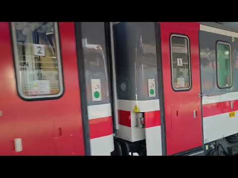 Pochi passeggeri sul primo treno diretto Bari-Napoli: «4 ore? Un po' troppe. Ma è un'alternativa»