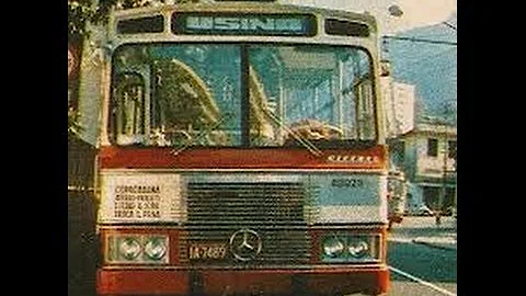 Quando foi criado o primeiro ônibus?