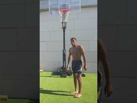 POV: you're Callum Wilson playing basketball on preseason tour 🏀🤣