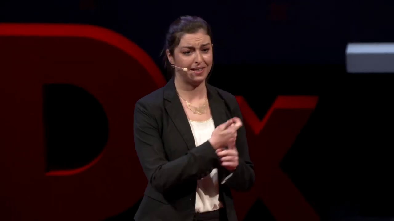 Les régles, arrêtons d'en faire toute une histoire !  | Philippine Valois | TEDxTours