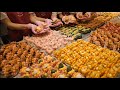 이곳 엄청납니다! 하루에 1,500개 팔리는, 상상 그 이상의 마카롱 만들기│Amazing macaron mass making process - Korean street food