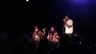 Another taste of Carolina Chocolate Drops - Hit 'Em Up Style