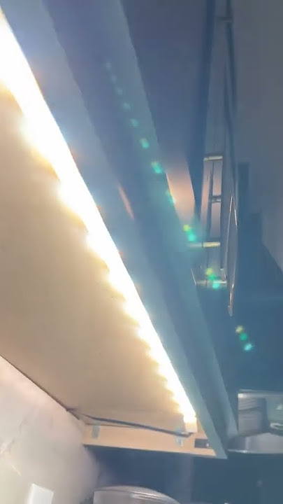 Philips Hue under cabinet Kitchen Lighting  #diyprojects #kitchendesign