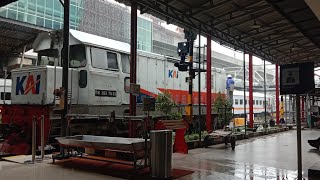 Raungan Klakson Lokomotif BB 303 78 03