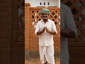 गाँव का देसी जुगाड़! 🧱 किसान भाई ने बनाई कमाल की ईंटों की डिजाइन वाली दीवार 😍#ai #shorts #trend