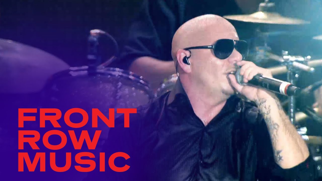 Pitbull Performs Hotel Room Service | Pitbull: Live at Rock in Rio | Front Row Music