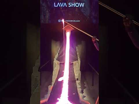 Making Pele's Hair (Witches Hair) in Experiment; Lava Show Reykjavik #lava #rocks #geology #basalt