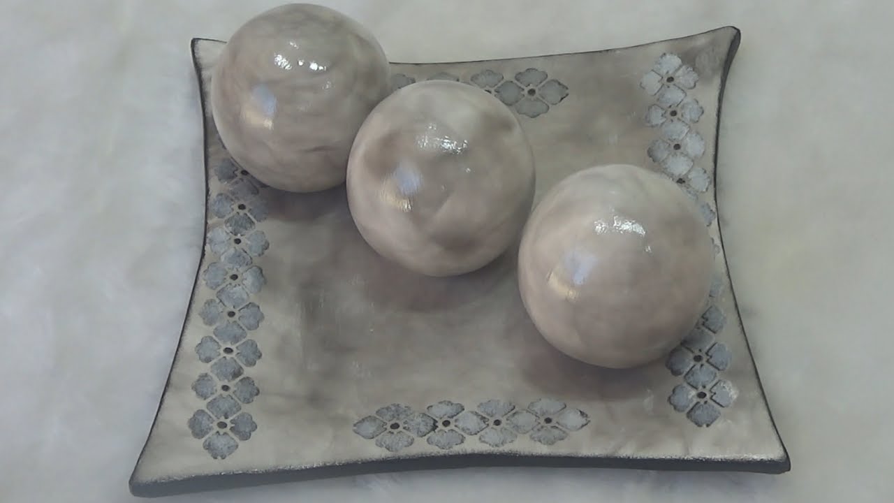 COMO FAZER ESFERAS E BANDEJA COM MATERIAIS RECICLÁVEIS