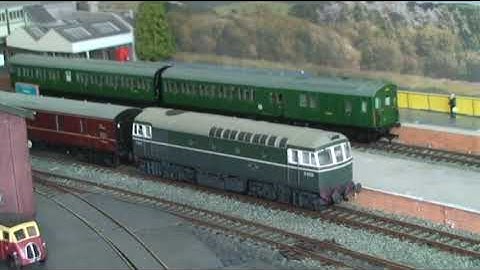 Heljan class 33 with sound