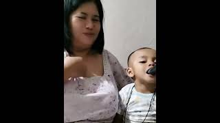Bunda Lagi Bercanda Bareng Anak Bungsu