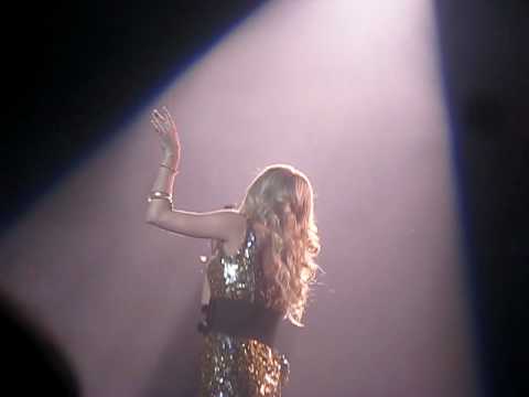 Carrie Underwood 'Paradise City' 12/14/08