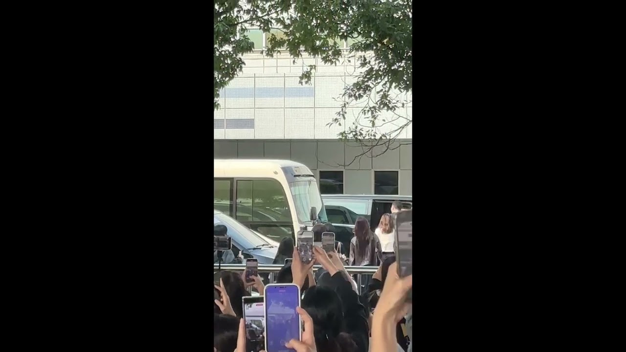 25.12.5 14:40 ｛AAA接機-lesserafim｝