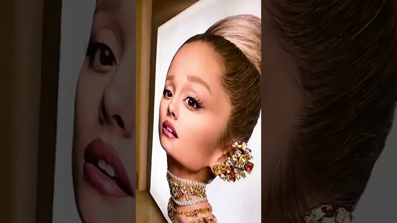 Ariana Grande’s Poster is Glitching & It’s Hilarious! 😭