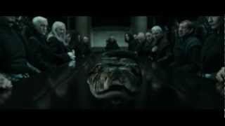 Harry Potter y Las Reliquias de la Muerte - Parte 2 -  Secuencia de Inicio - Trailer