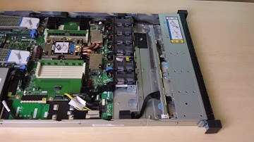 ThinkSystem SR635 V3 removing a RAID flash power module