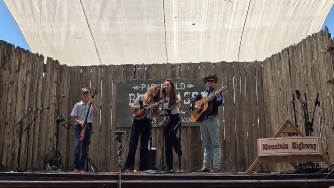 Parkfield Bluegrass Festival - Mountain Highway