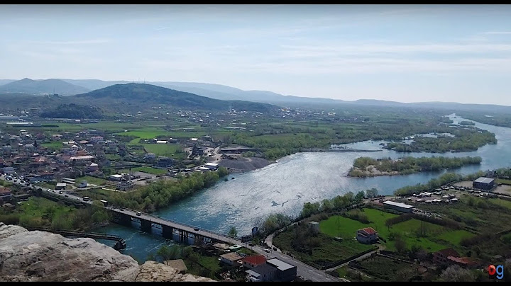 Lumi Drin,më i gjati i Shqipërisë dhe urat e Bahçallëkut(e reja,e vjetra), parë nga Kalaja e Rozafës