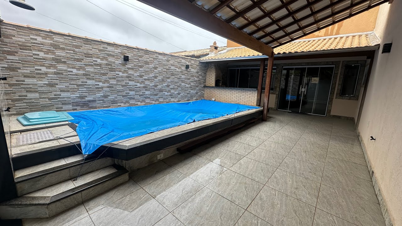 Linda Duplex com 4 quartos no Terramar pertinho da praia em Unamar - Cabo Frio