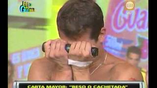 Esto es Guerra: Gino recibe cachetadas de mamacha y besos de Michelle - 06/03/2013