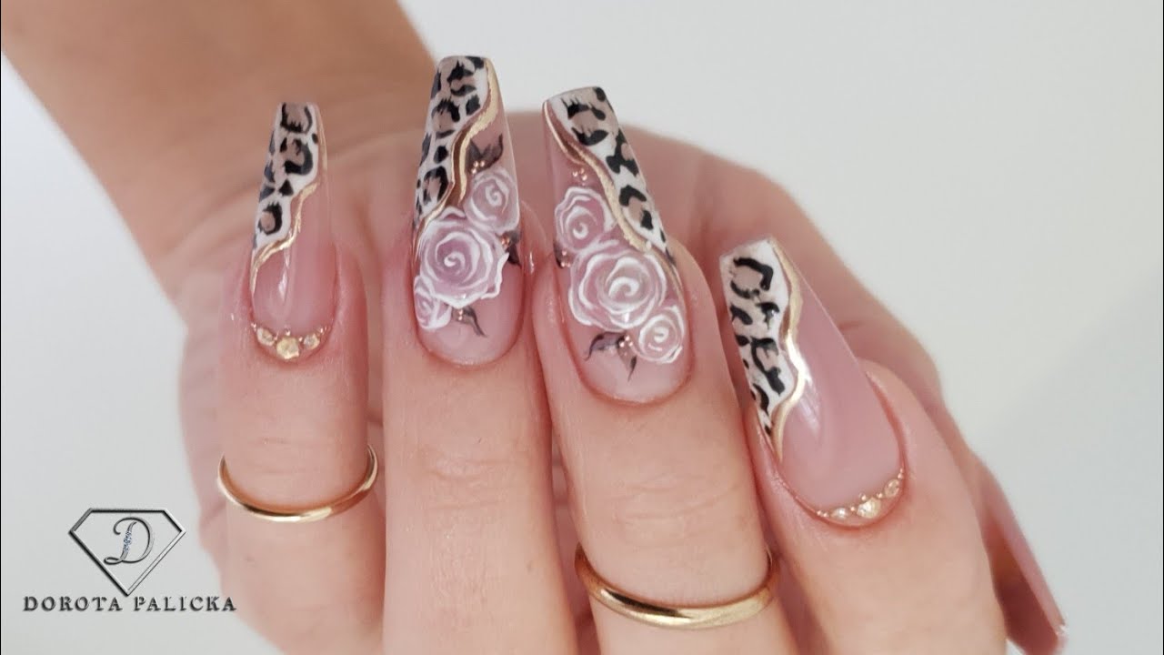 Watch me doing my nails in real time. Animal print with roses nail art