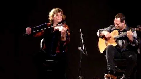 Alex DePue and Miguel DeHoyos playing Dueling Banjos