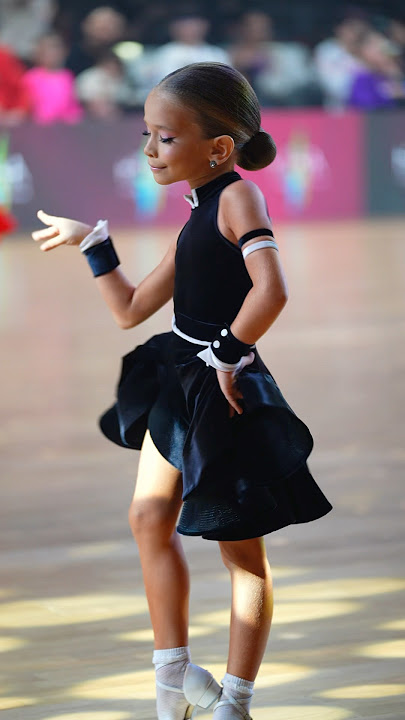 Meet the new star - Lisa 6 yo. 😍😍 #ballroomdancesport #dance #profesionaldancer