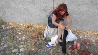 Lena - Tomaten-Crush Mit Pumps Und Strümpfen Tomato-Crushing In Pumps And Stockings -