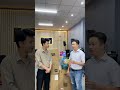 Quang Lip Audio đón loa EVIVA, Trung Chính Audio giao hàng và tặng lẵng hoa chúc mừng