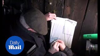 Receivers pin an eviction notice to Brian O'Donnell's home - Daily Mail Profile