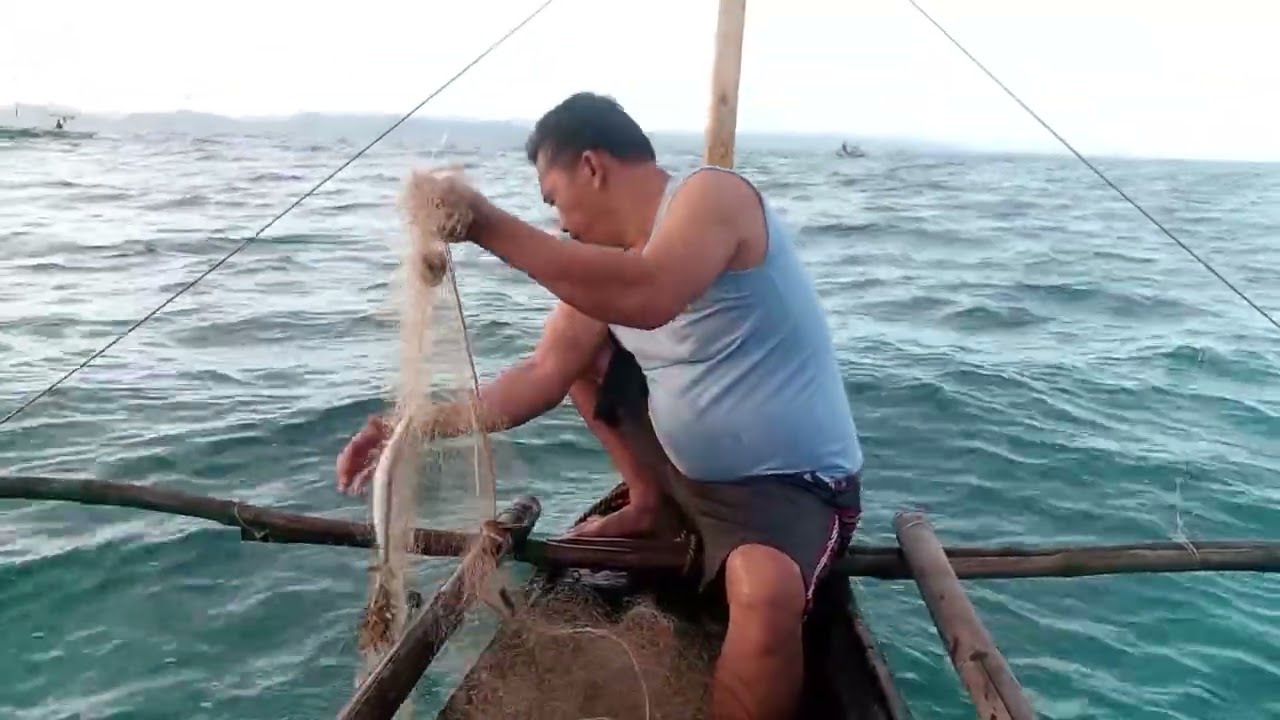 Naligaw ako pag arya ng lambat pag madaling araw madilim kasi sabit ang lambat sa bato Full video 