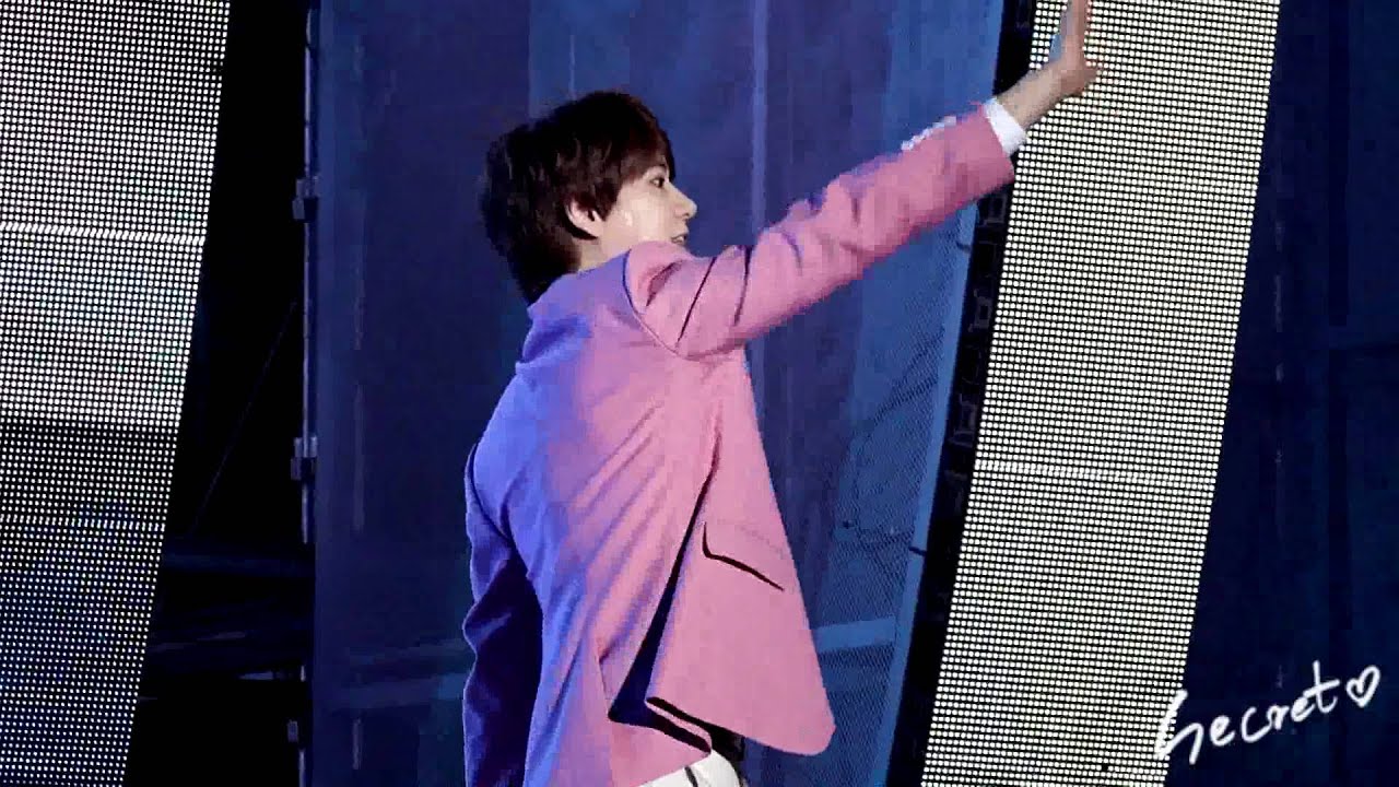 150809 대한민국 음악대향연 - Shake It Up! + 떴다 오빠 + 행복 (KYUHYUN)