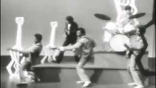 Tielman Brothers -  Bossa Nova Baby (nostalgic Indo rock ) live at TV Show