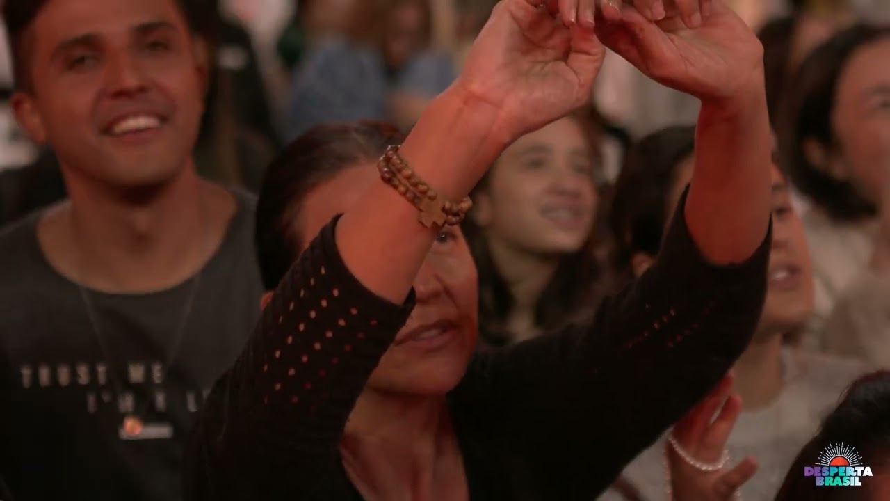 Padre Edimilson, Padre Ailton FSJII, Colo de Deus | Oração de Efusão | Desperta Brasil 2025