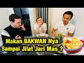 OMG..Makan BAKWAN Pertama Kali Teman Inggris Kasih Harga Segini