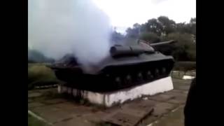 Pranksters Start Up Vintage WW2 Tank On Monument