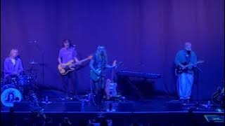 Charlotte Lawrence - I Don't Wanna Dance (Live 14-05-2024 - MTelus, Montréal, Québec)