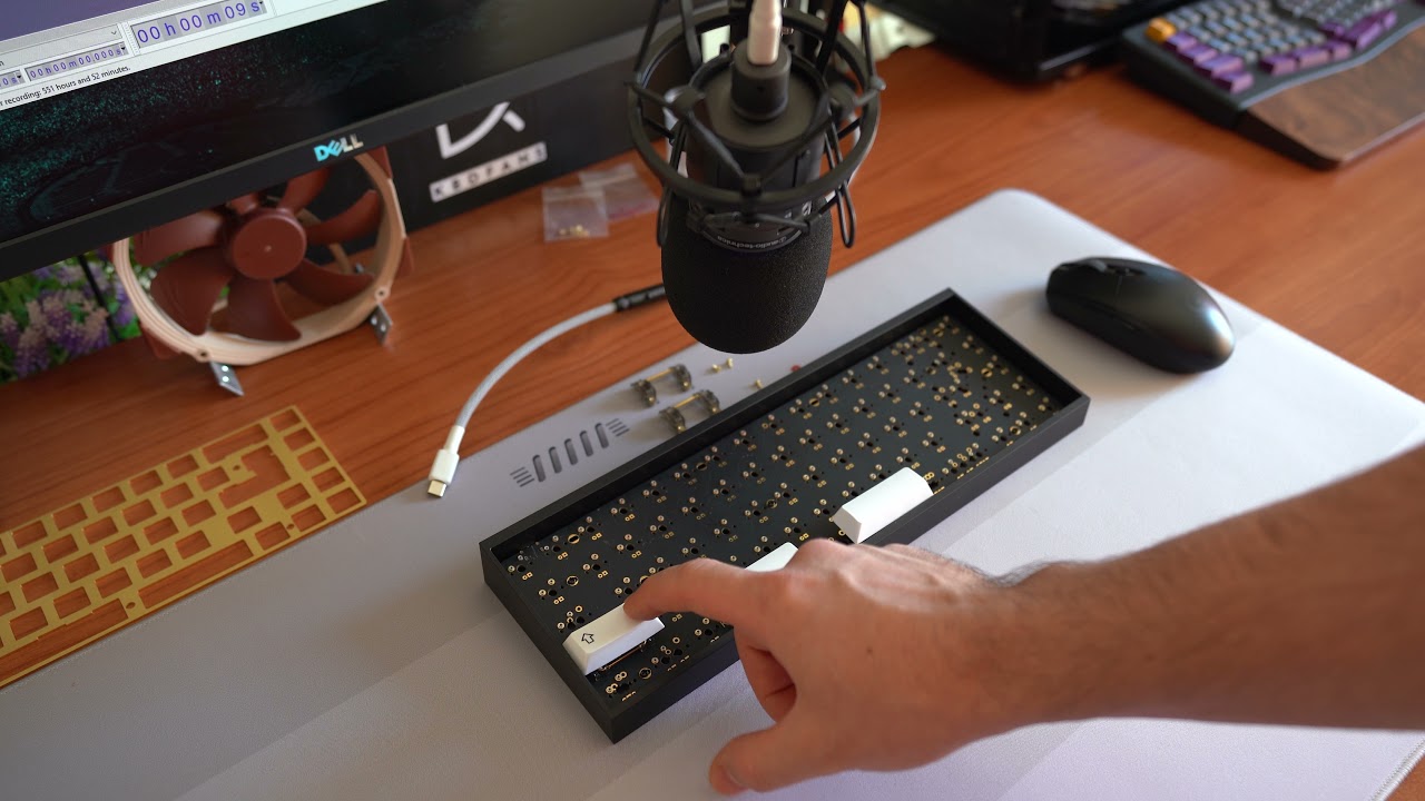 Durock v2 Stabilizers with PTFE Tape + Permatex Grease Mod comparisons on KBD67 REV2 custom keyboard