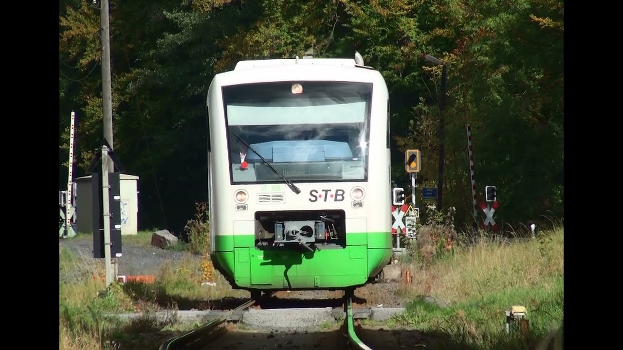 Blechhammer im Steinachtal-Oberland am Rennsteig, Bahnhof und Bahnübergang VT 112
