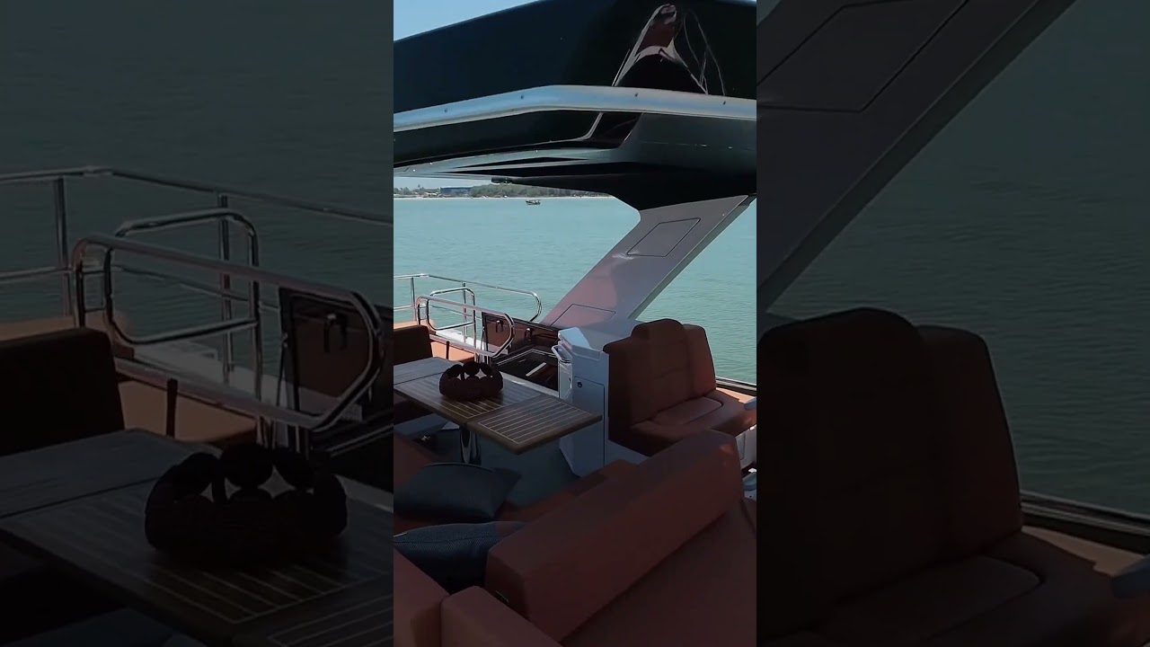 INTERMARINE 56 FLY, PROA E&nbsp;POPA