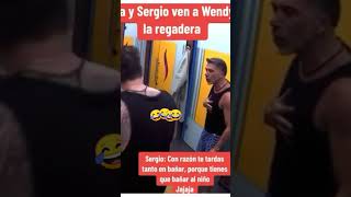 La Casa De Lo Famoso Mxico Nicola Y Serguio Ven A Wendy En La Regadera shorts
