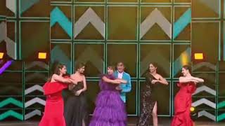 Garmi Song with Bollywood Actress at Zee Cine Awards 2020
