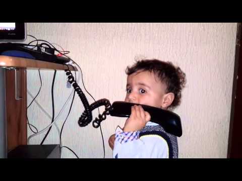 مارأيكم في هذا الطفل الصغير? فيديو Video