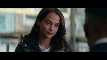 Lara Croft being sassy in Tomb Raider (2018)