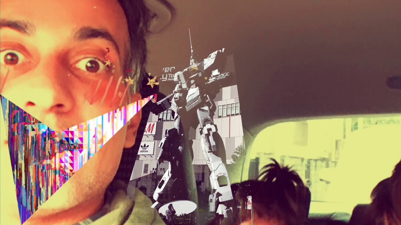 'C o L our Ed M i RR o rS'  Promo