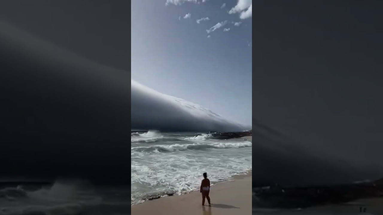 Tsunami clouds hit the coast of Portugal 🇵🇹 