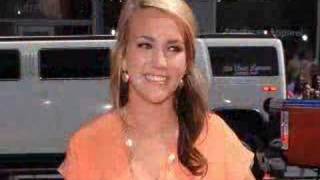 Celebrity Josh Groban's album tops sales for 2007 Wealth