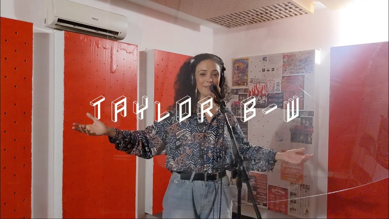 LOCAL NOIZE: Taylor B-W