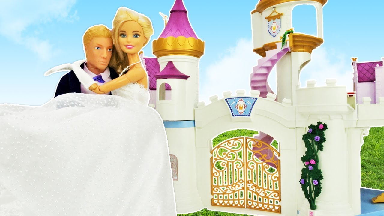 Barbie y Ken se casan. Elegimos un vestido de boda para Barbie. - YouTube